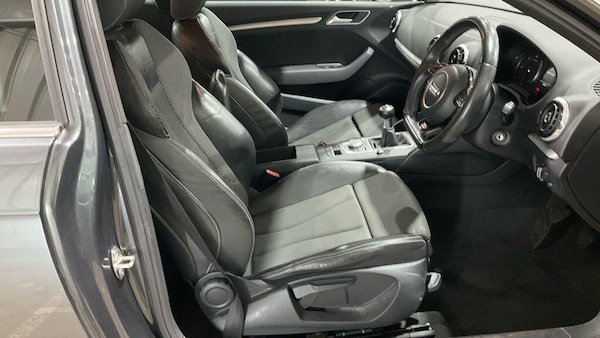 Used Audi A3 2014 for sale - 76314896: Photo 8