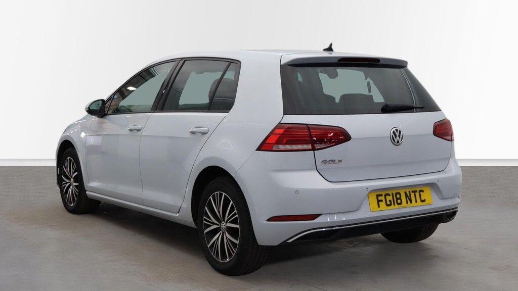 Used Volkswagen Golf 2018 for sale - 77120036: Photo 3