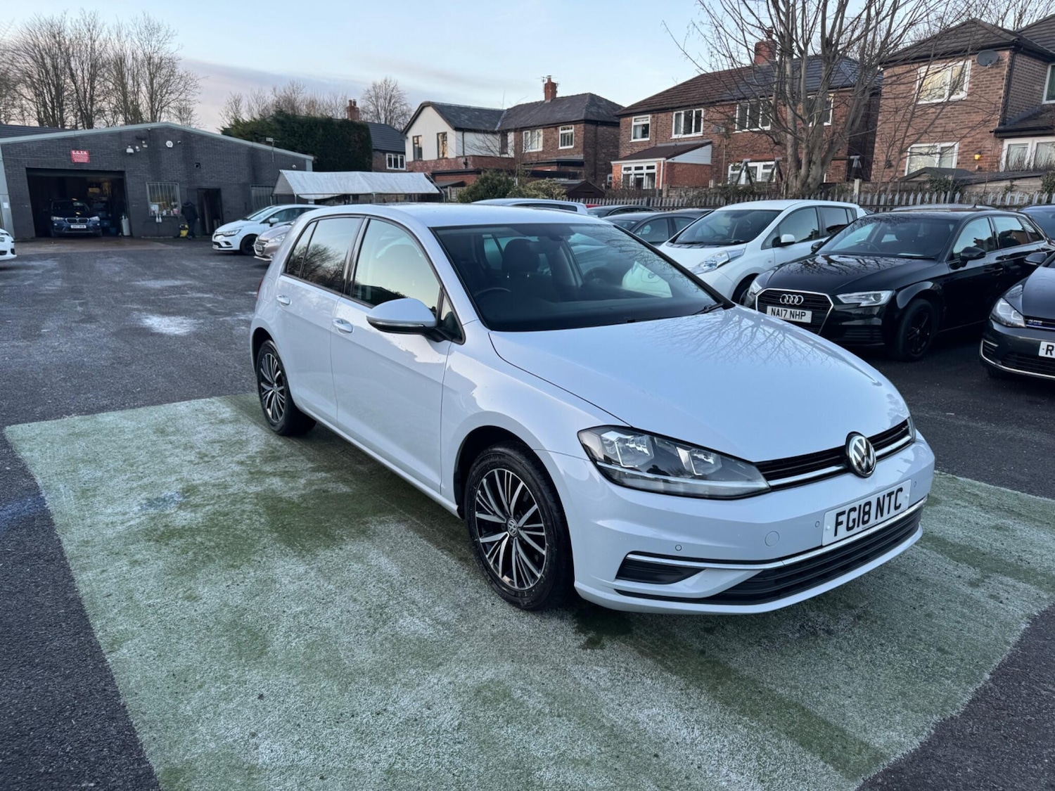 Used Volkswagen Golf 2018 for sale - 77120036: Photo 7