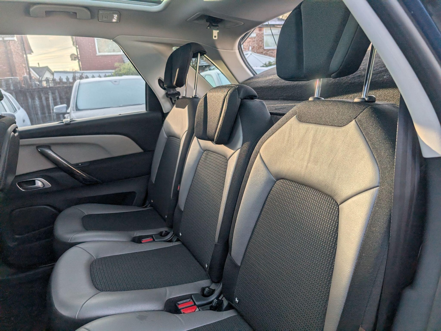 Used Citroen C4 Picasso 2013 for sale - 76701363: Photo 42