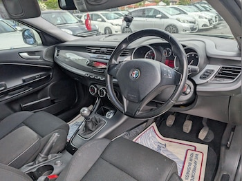 Used Alfa Romeo Giulietta 2011 for sale - 75601634: Photo