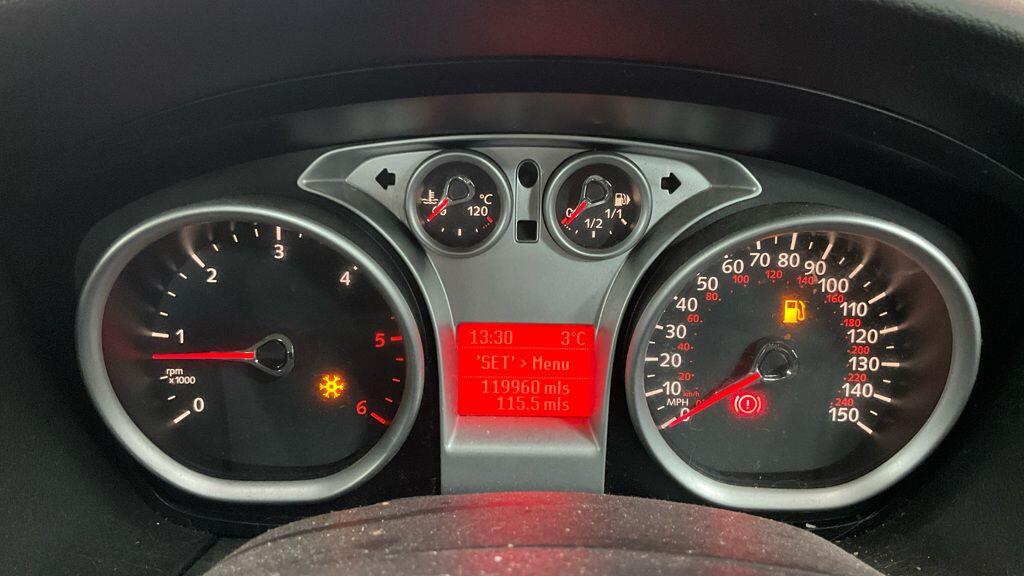 Used Ford Focus 2010 for sale - 77091209: Photo 22