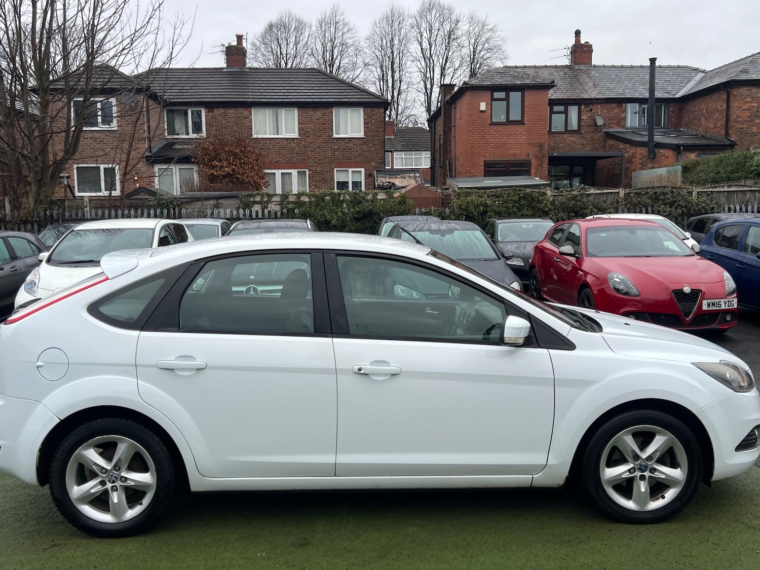 Used Ford Focus 2010 for sale - 77091209: Photo 24