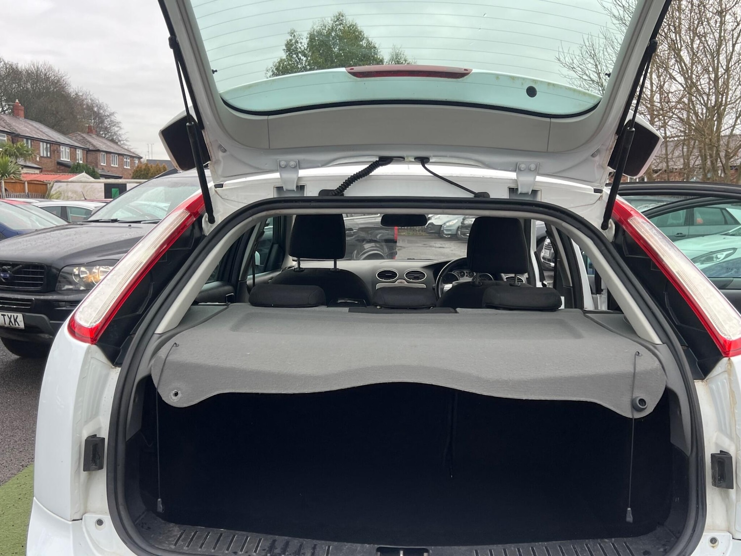 Used Ford Focus 2010 for sale - 77091209: Photo 30