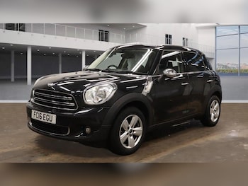Used MINI Countryman 2016 for sale - 76572421: Photo