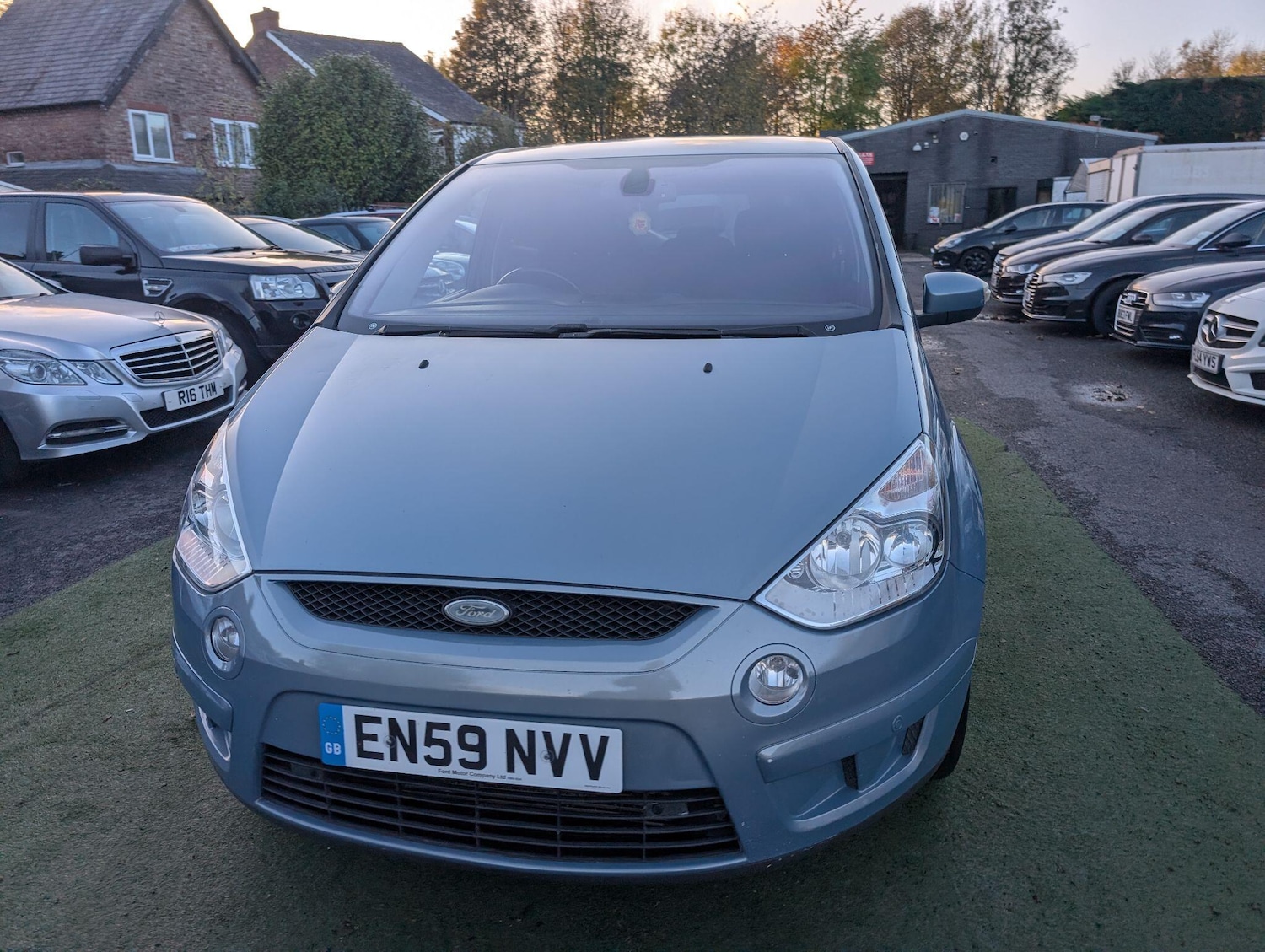 Used Ford S-Max 2010 for sale - 76995957: Photo 10