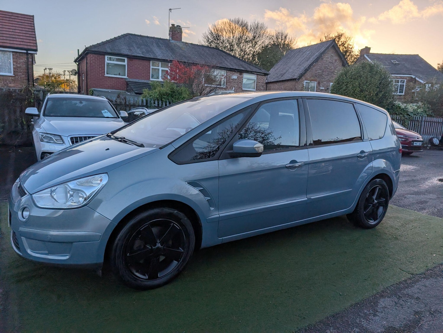 Used Ford S-Max 2010 for sale - 76995957: Photo 14