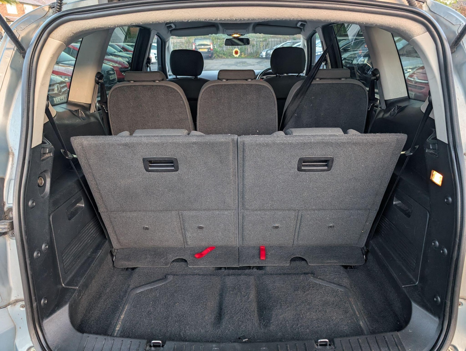 Used Ford S-Max 2010 for sale - 76995957: Photo 36