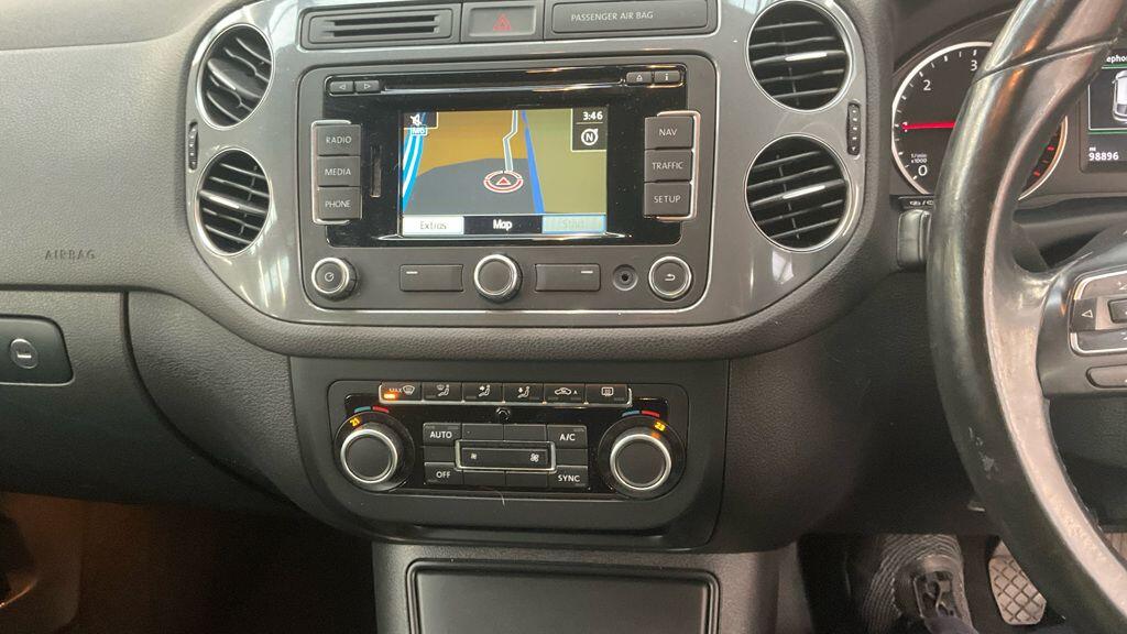 Used Volkswagen Tiguan 2015 for sale - 76562359: Photo 11