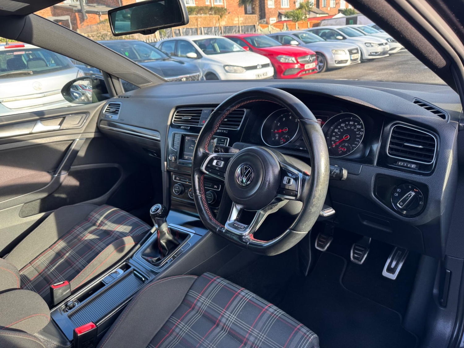 Used Volkswagen Golf 2014 for sale - 77255236: Photo 33