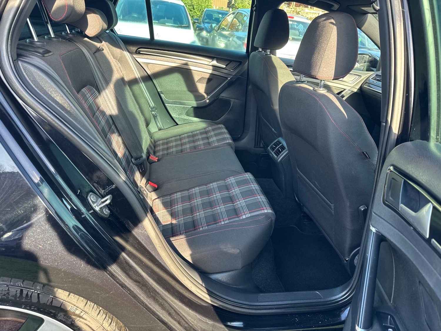 Used Volkswagen Golf 2014 for sale - 77255236: Photo 38