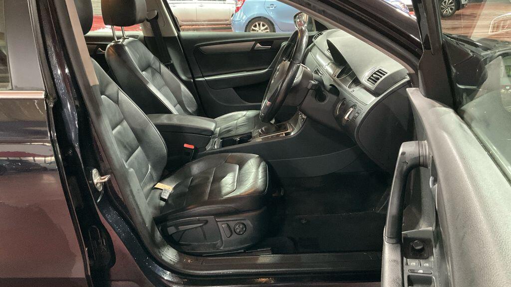 Used Volkswagen Passat 2014 for sale - 76572911: Photo 14