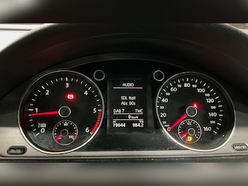 Used Volkswagen Passat 2014 for sale - 76572911: Photo