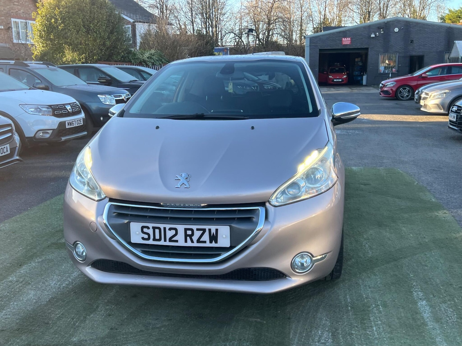 Used Peugeot 208 2012 for sale - 77097628: Photo 19