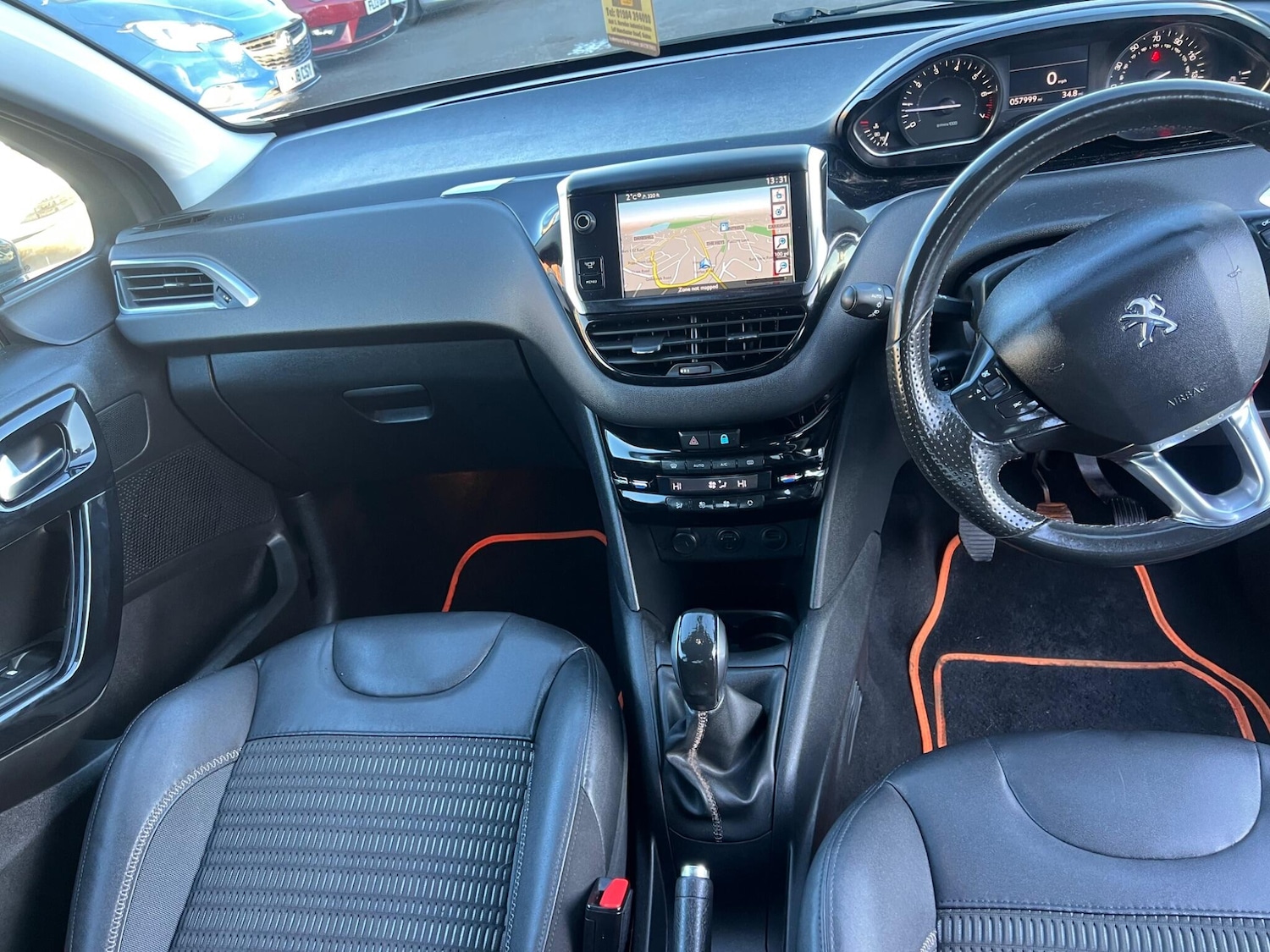 Used Peugeot 208 2012 for sale - 77097628: Photo 2