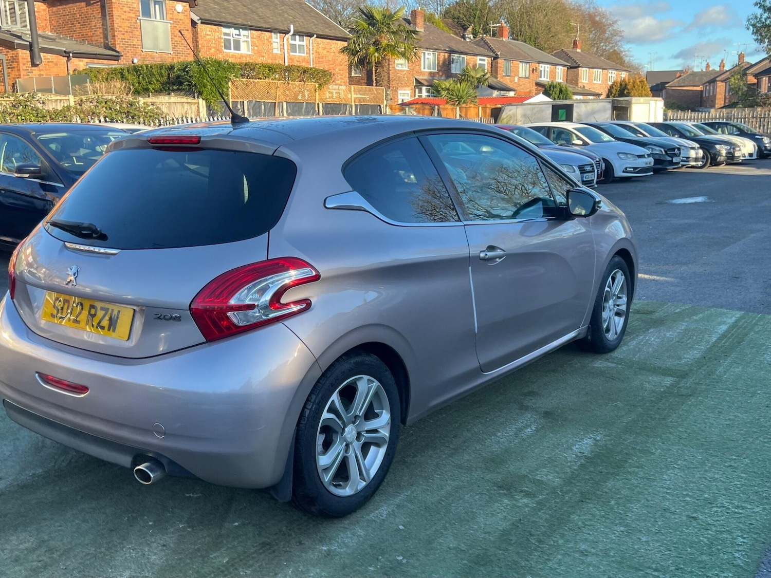 Used Peugeot 208 2012 for sale - 77097628: Photo 40