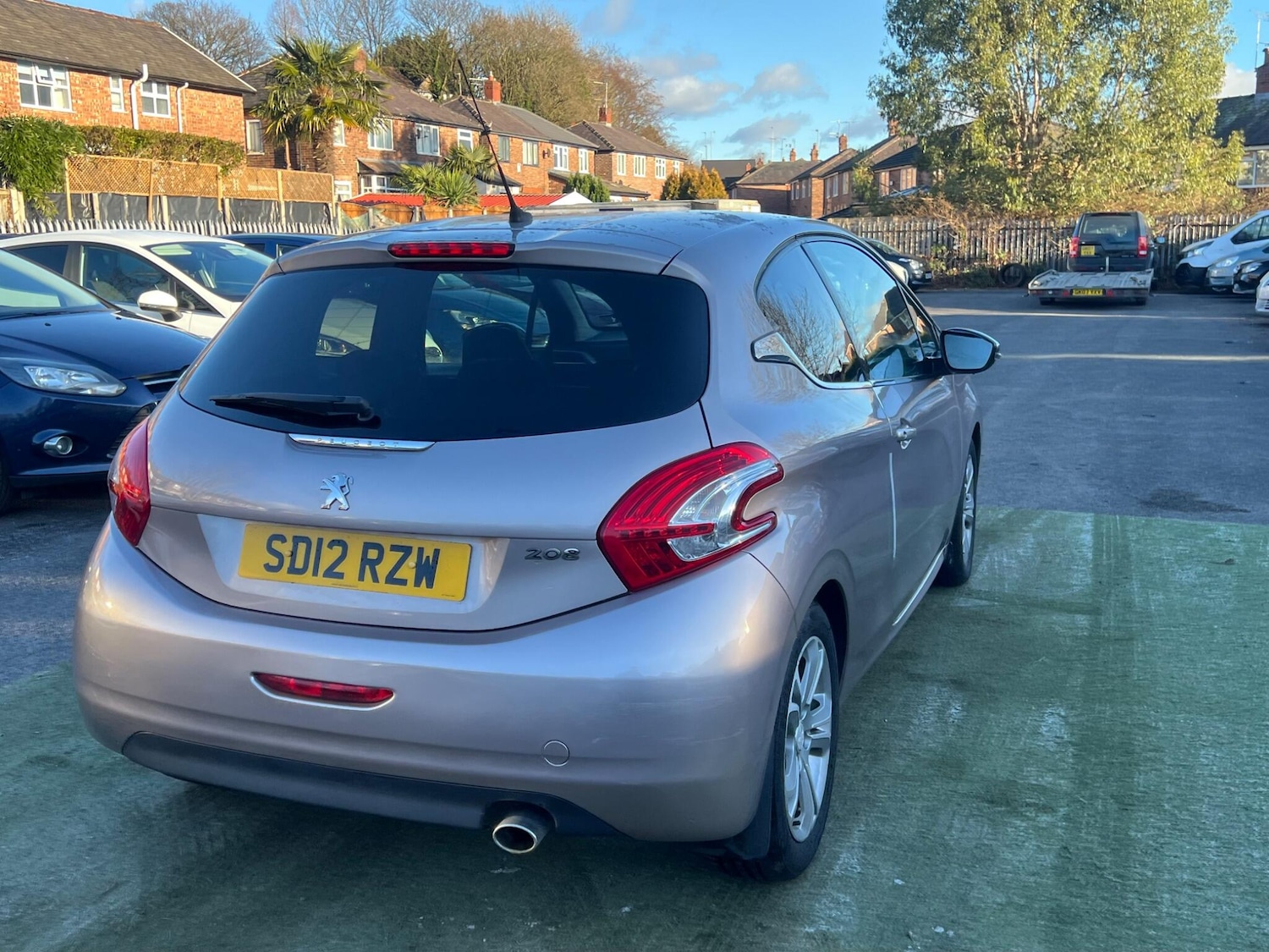 Used Peugeot 208 2012 for sale - 77097628: Photo 42