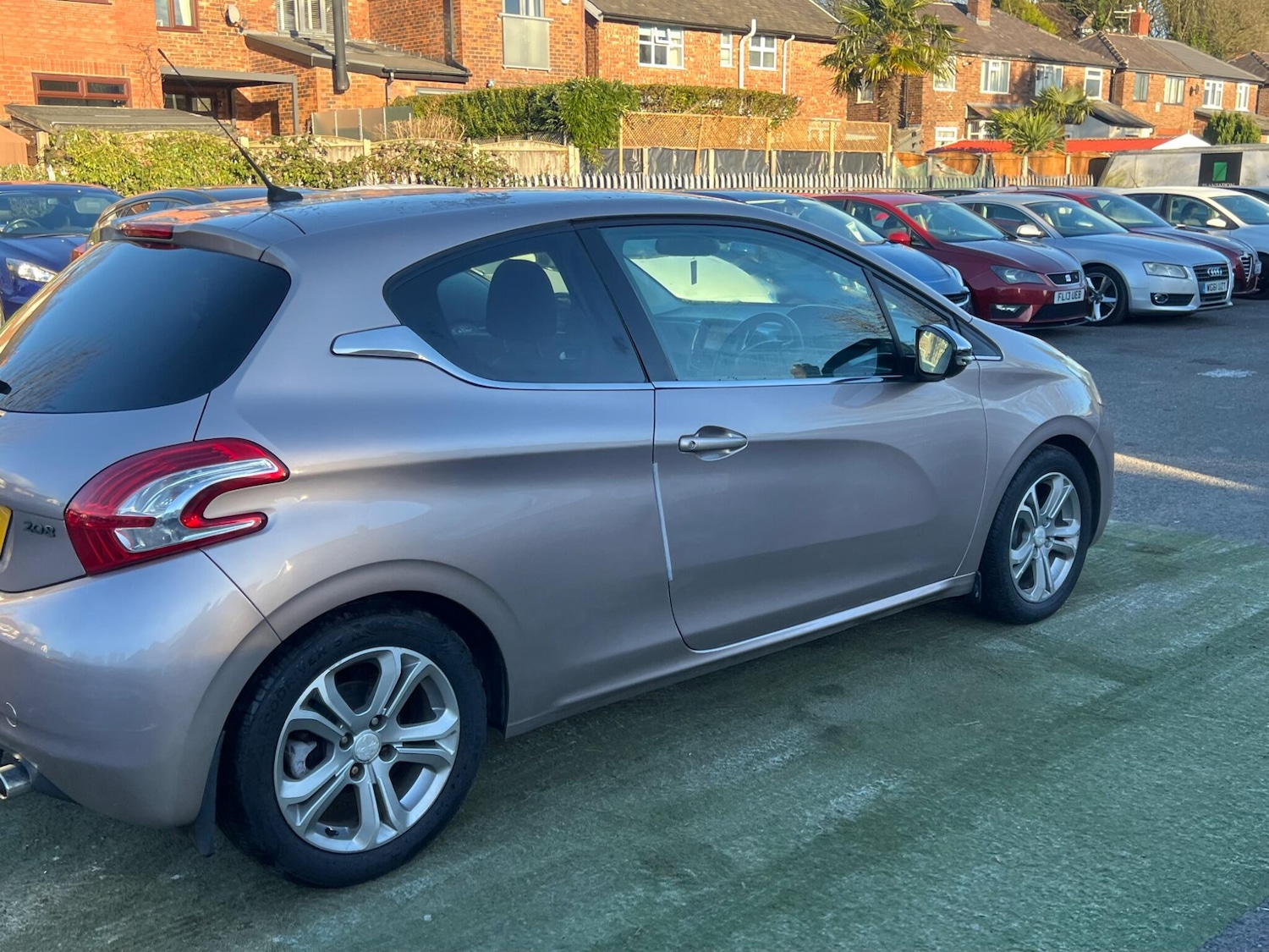 Used Peugeot 208 2012 for sale - 77097628: Photo 43