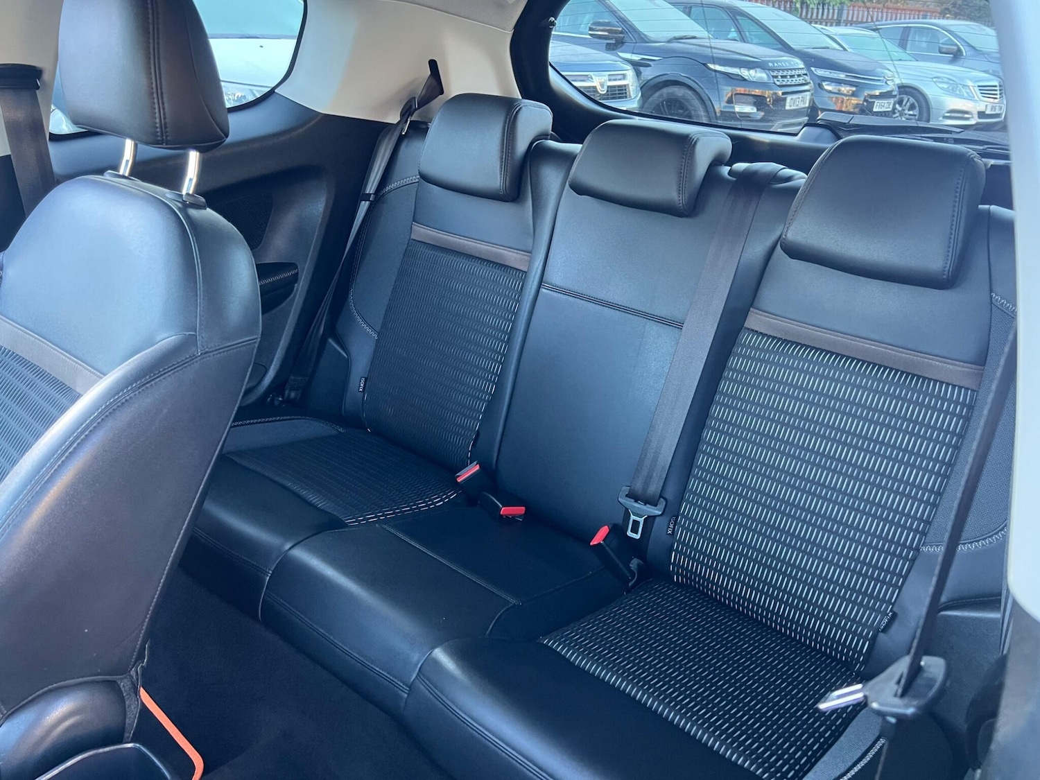 Used Peugeot 208 2012 for sale - 77097628: Photo 57