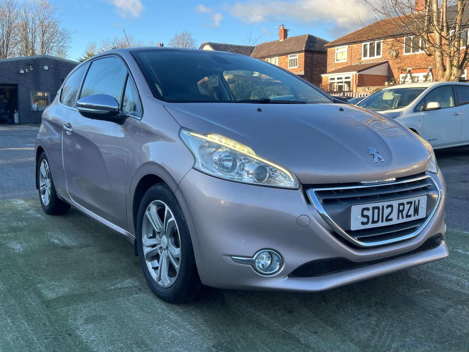 Used Peugeot 208 2012 for sale - 77097628: Photo 6