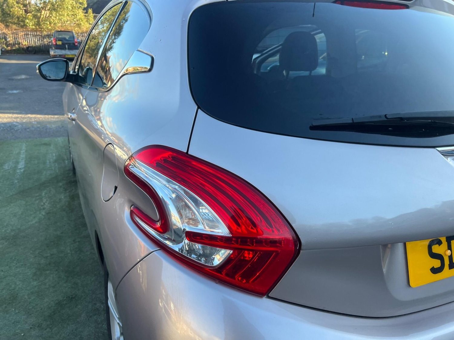 Used Peugeot 208 2012 for sale - 77097628: Photo 61