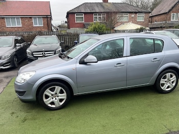 Used Vauxhall Astra 2010 for sale - 77320735: Photo