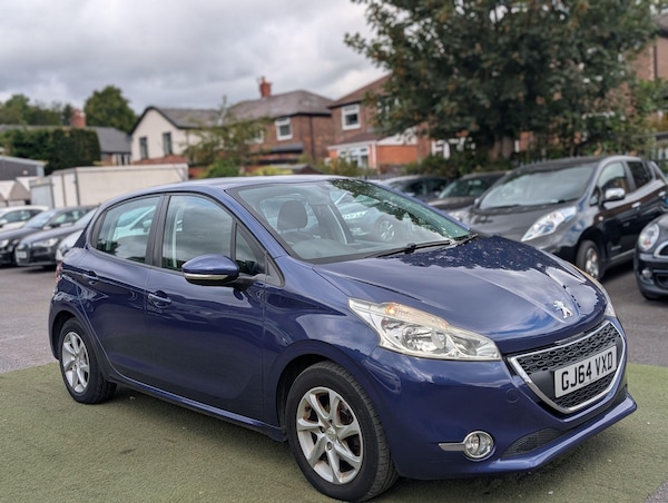 Used Peugeot 208 2014 for sale - 76189945: Photo 1