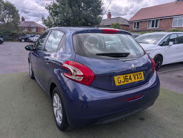 Used Peugeot 208 2014 for sale - 76189945: Photo 24