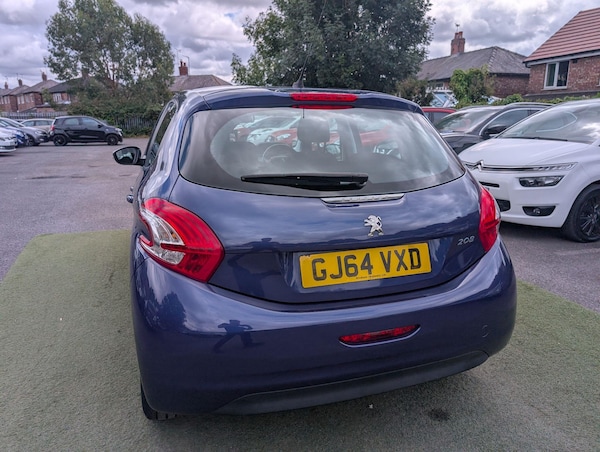 Used Peugeot 208 2014 for sale - 76189945: Photo 25