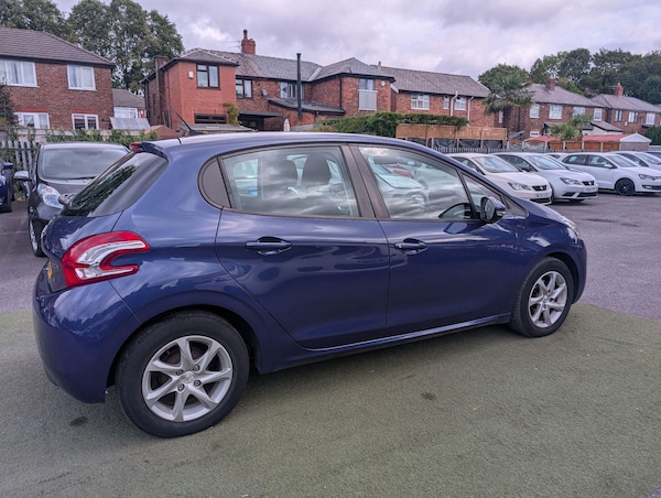 Used Peugeot 208 2014 for sale - 76189945: Photo 31