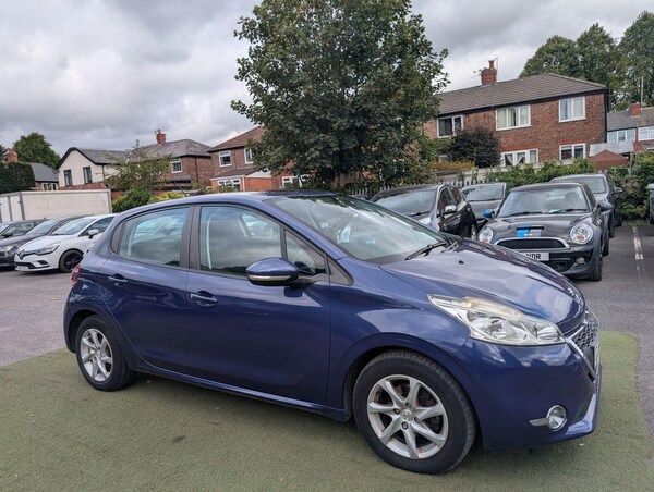 Used Peugeot 208 2014 for sale - 76189945: Photo 34