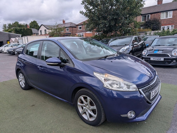 Used Peugeot 208 2014 for sale - 76189945: Photo 35