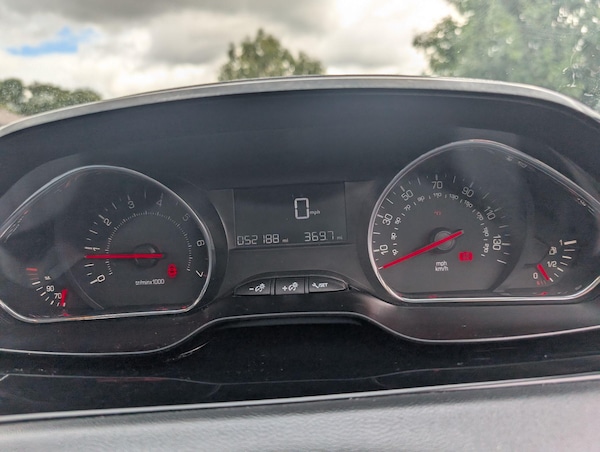 Used Peugeot 208 2014 for sale - 76189945: Photo 57