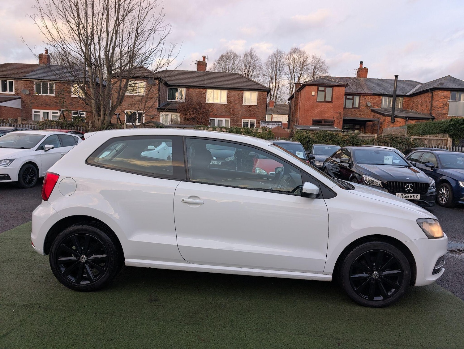 Used Volkswagen Polo 2014 for sale - 76886743: Photo 24