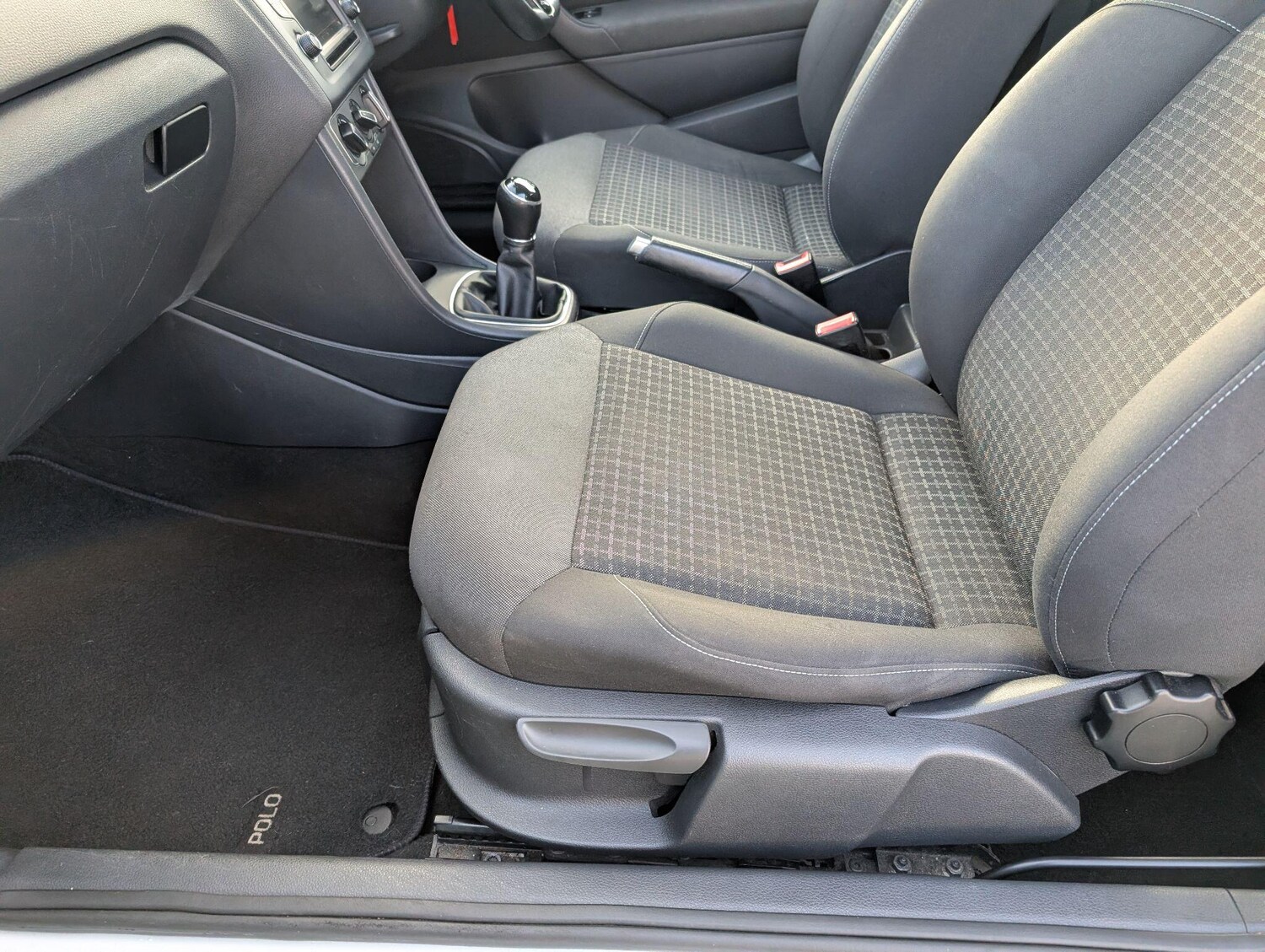 Used Volkswagen Polo 2014 for sale - 76886743: Photo 37