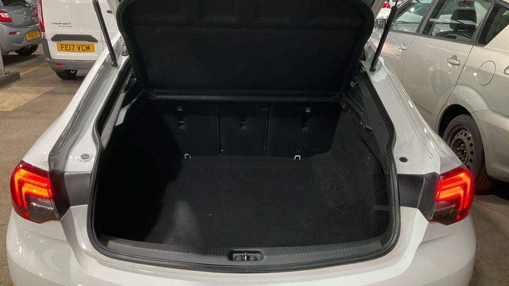 Used Vauxhall Insignia 2020 for sale - 77671267: Photo 13