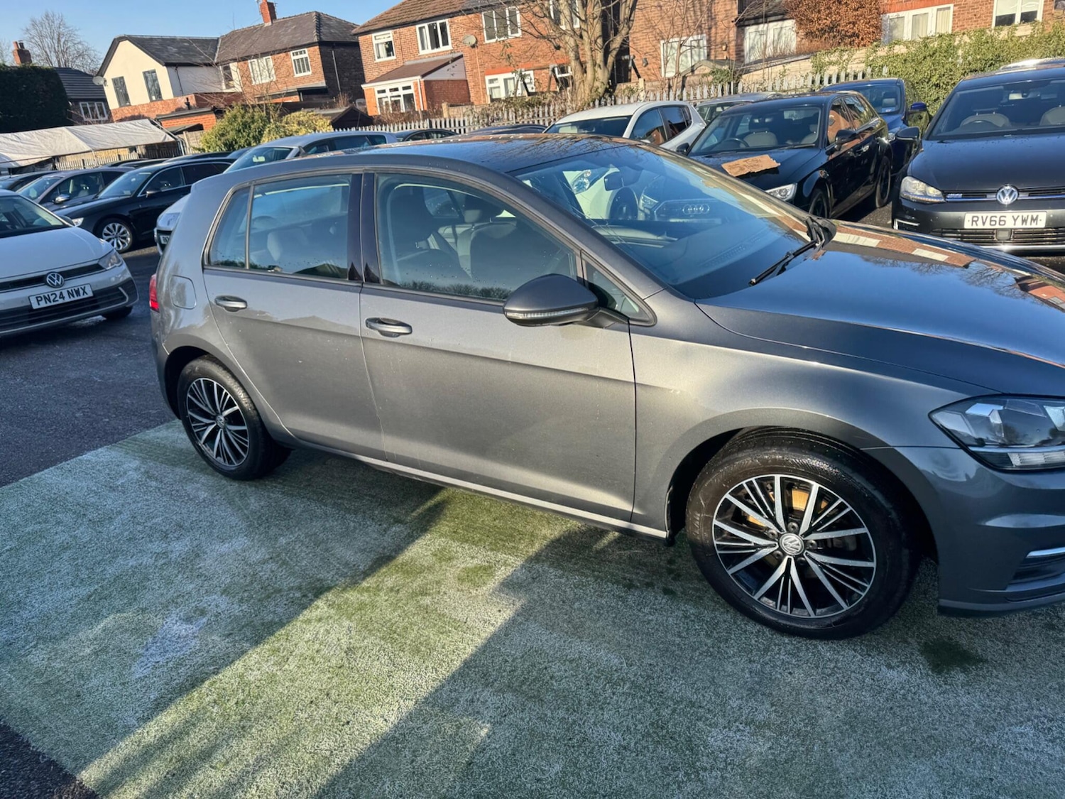 Used Volkswagen Golf 2018 for sale - 77163351: Photo 33