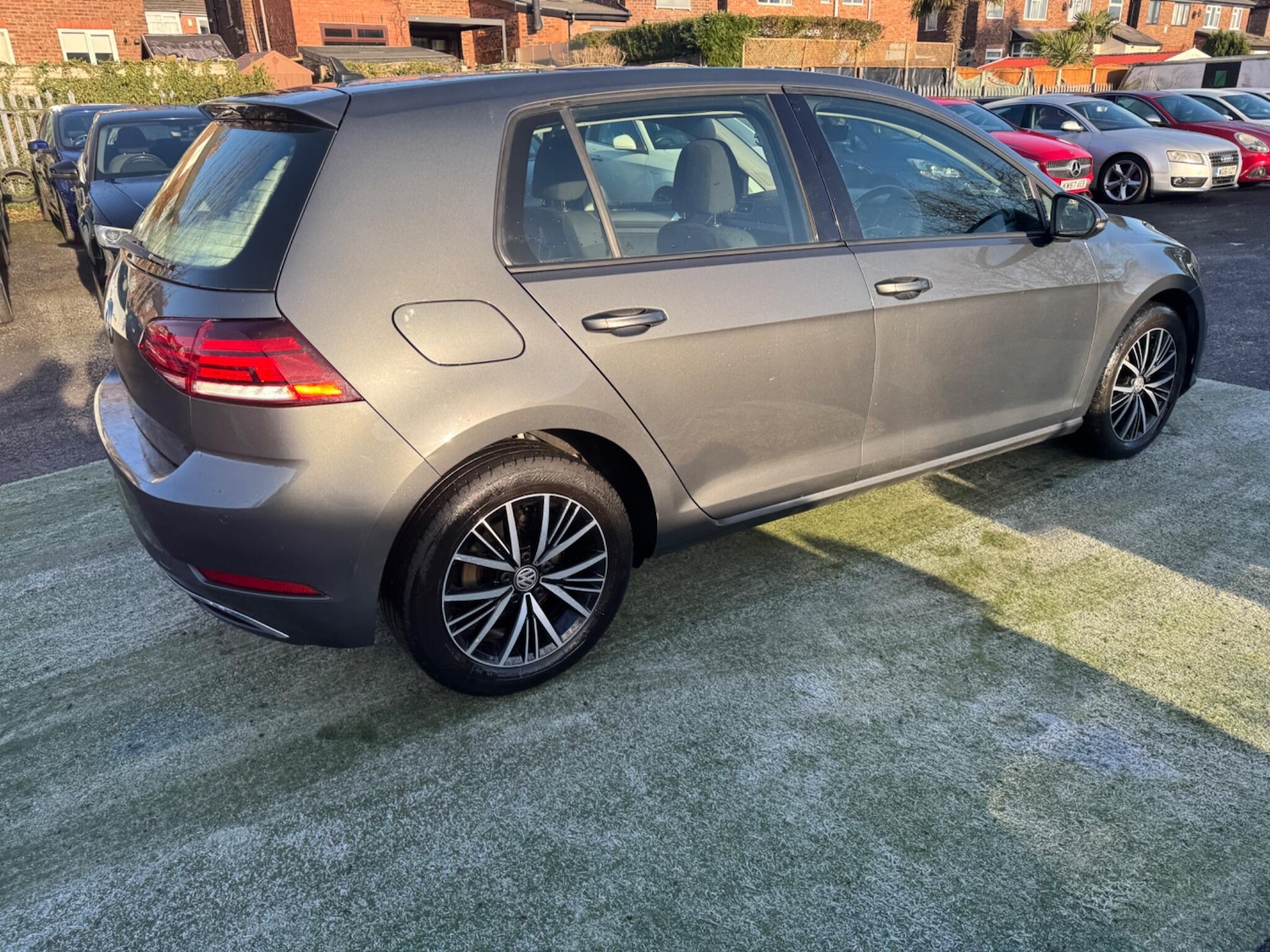 Used Volkswagen Golf 2018 for sale - 77163351: Photo 37