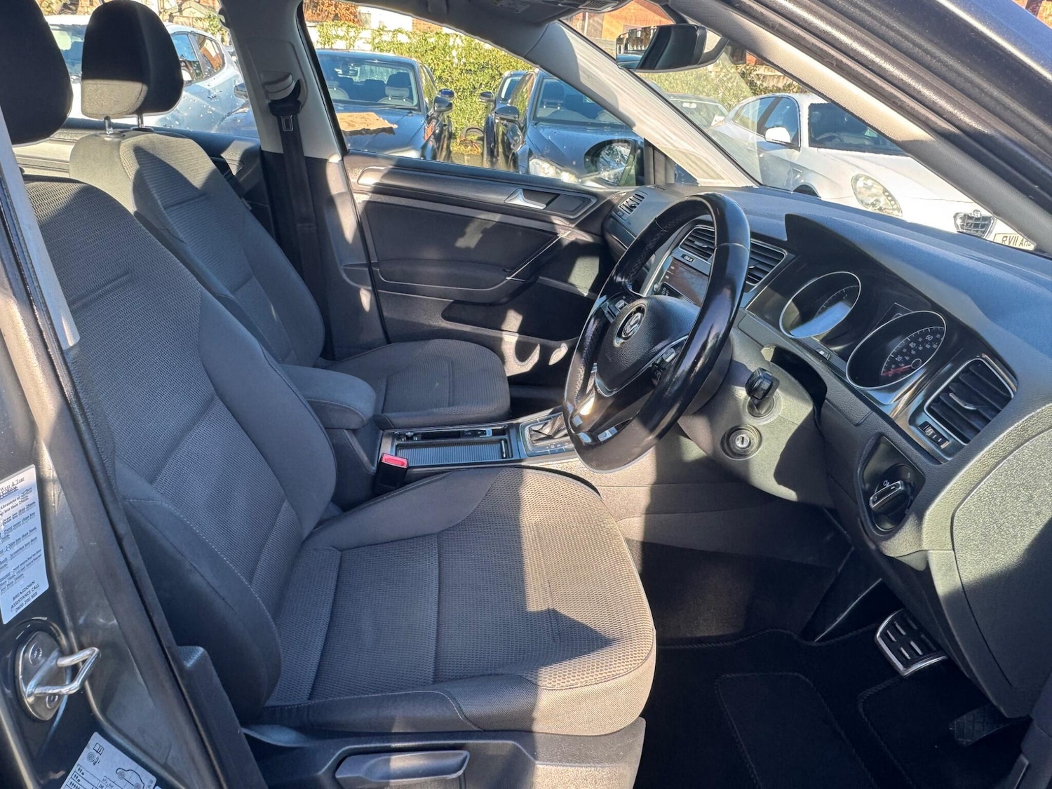 Used Volkswagen Golf 2018 for sale - 77163351: Photo 45