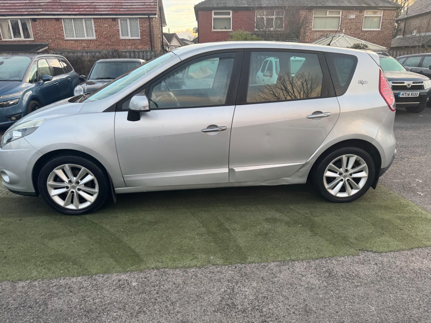 Used Renault Scenic 2012 for sale - 77090847: Photo 19