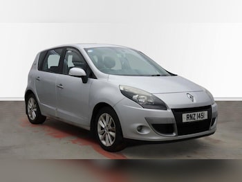 (61) - 1.5 dCi I-Music Euro 5 5dr