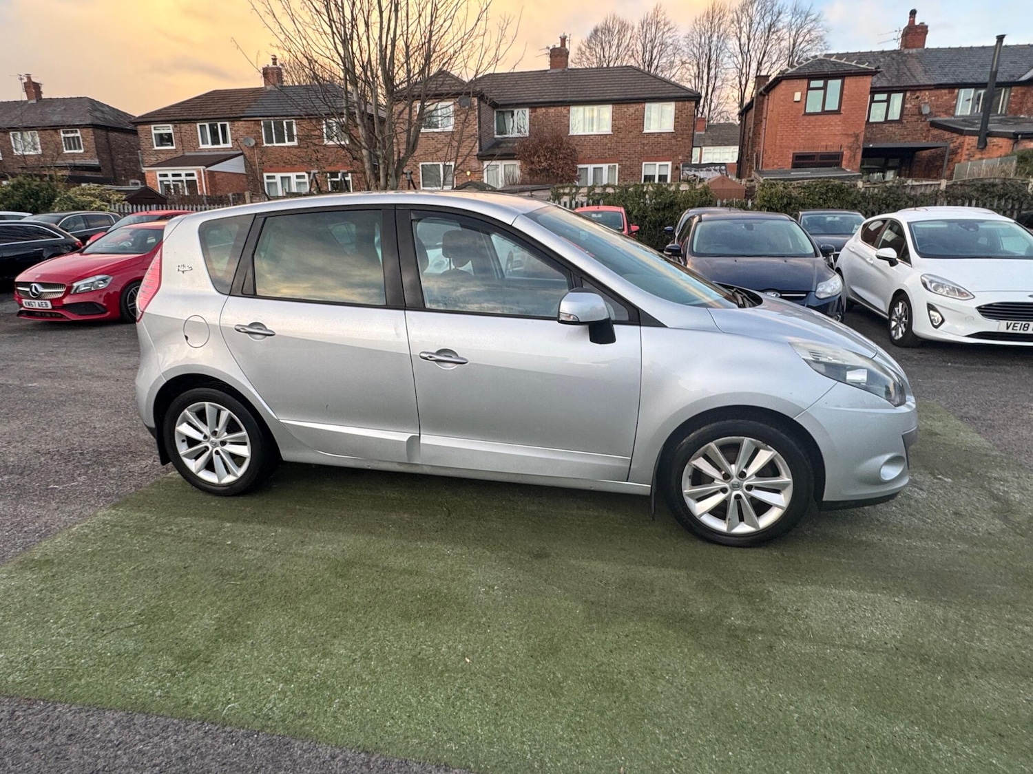 Used Renault Scenic 2012 for sale - 77090847: Photo 30