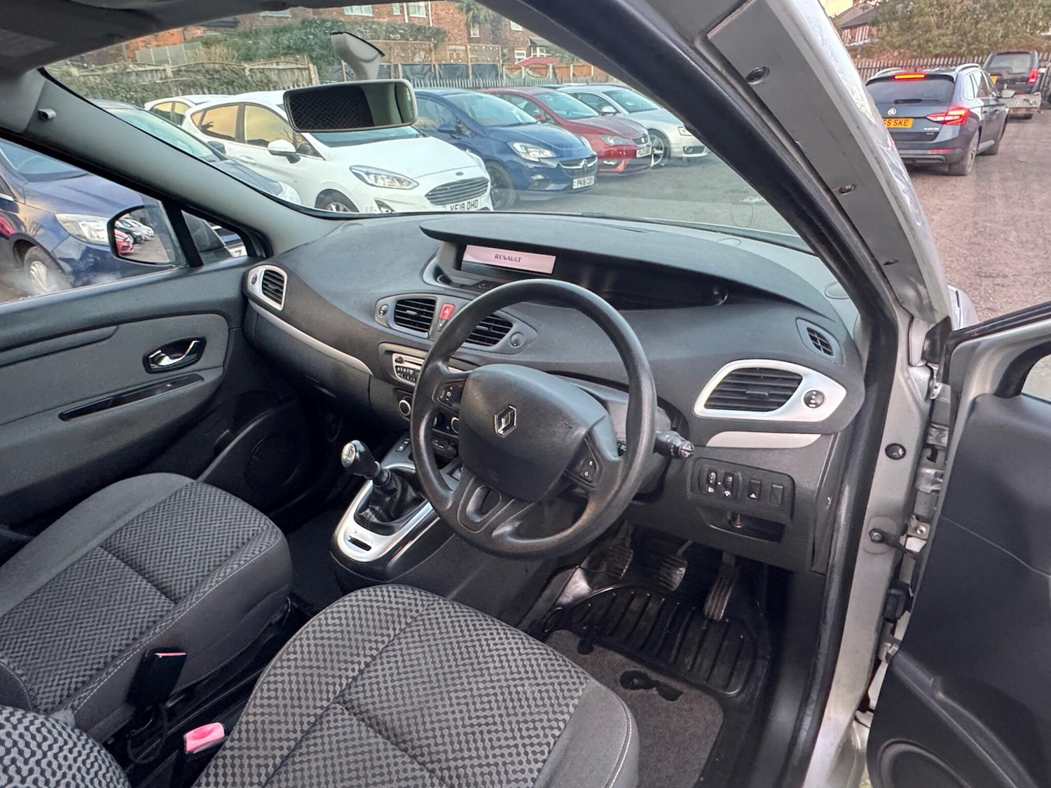 Used Renault Scenic 2012 for sale - 77090847: Photo 37