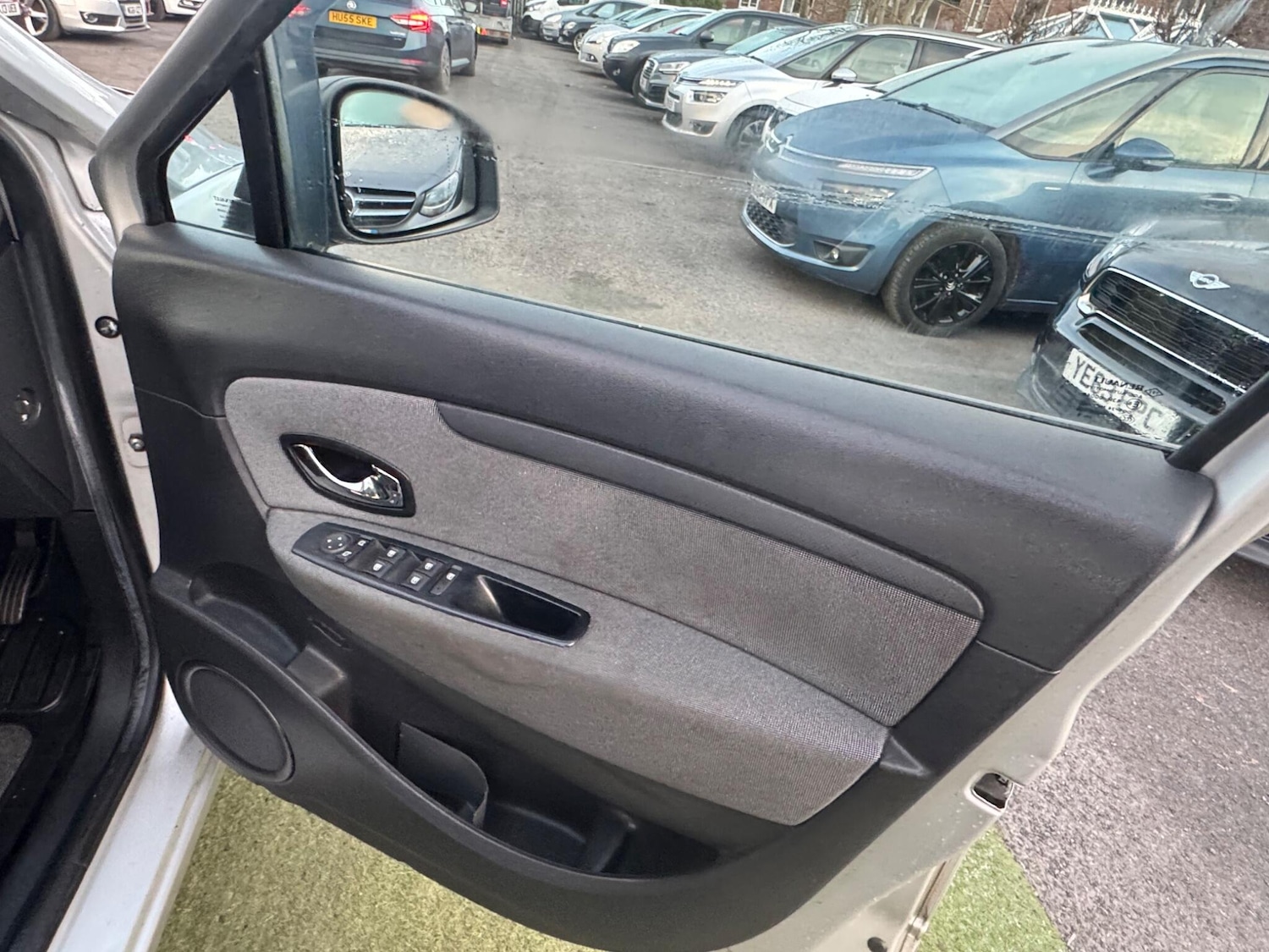 Used Renault Scenic 2012 for sale - 77090847: Photo 44