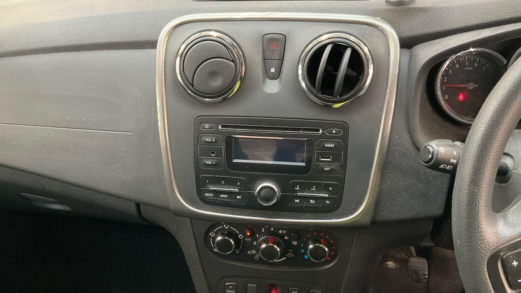 Used Dacia Sandero 2016 for sale - 76472982: Photo 11