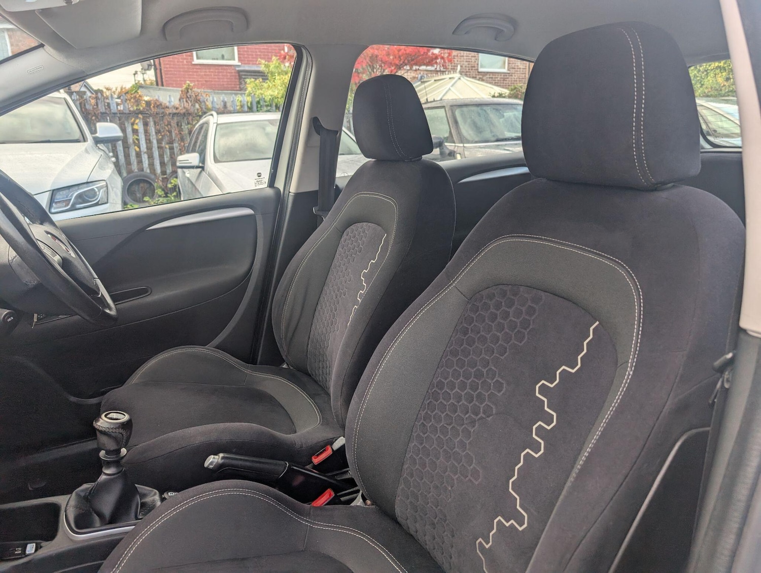 Used Fiat Punto 2013 for sale - 76337569: Photo 40