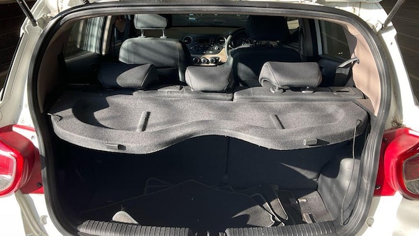 Used Hyundai i10 2015 for sale - 76166606: Photo 10