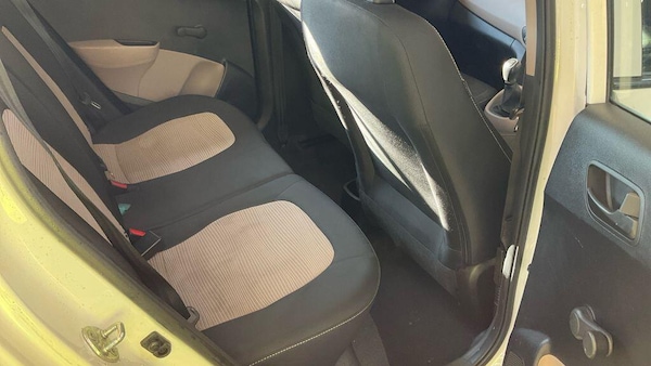 Used Hyundai i10 2015 for sale - 76166606: Photo 11
