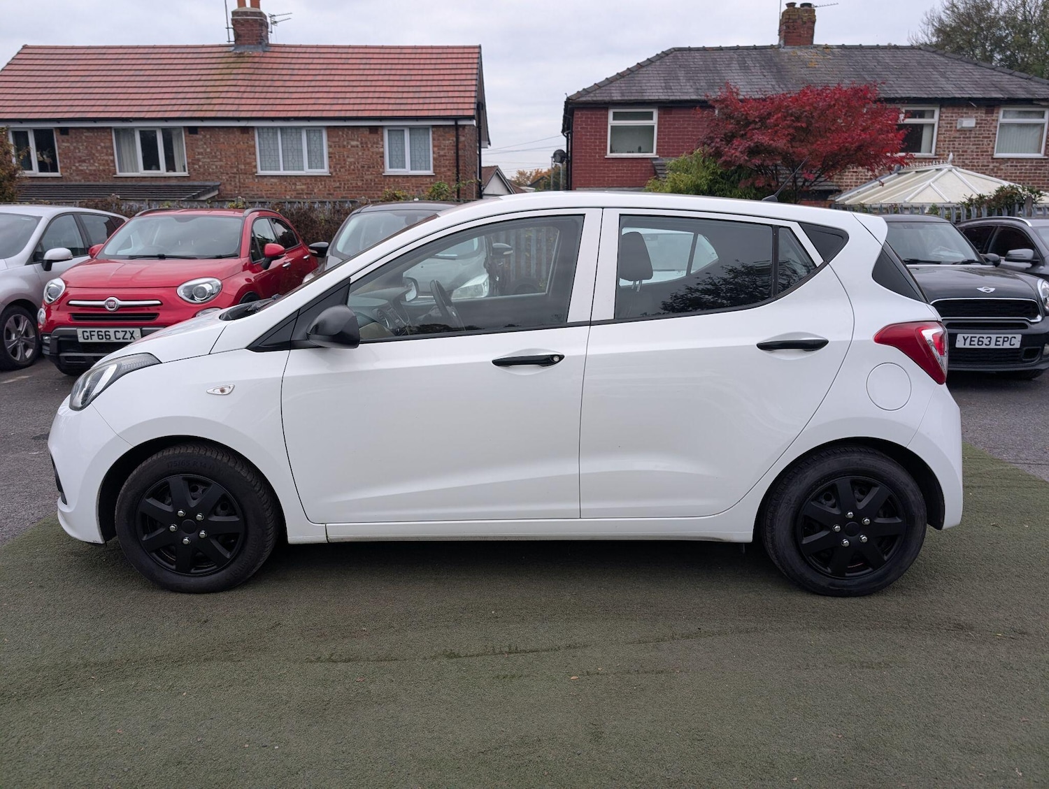 Used Hyundai i10 2015 for sale - 76166606: Photo 16