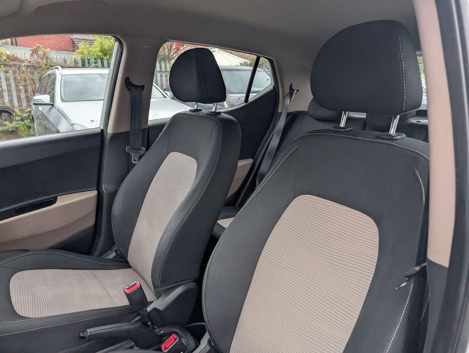 Used Hyundai i10 2015 for sale - 76166606: Photo 27